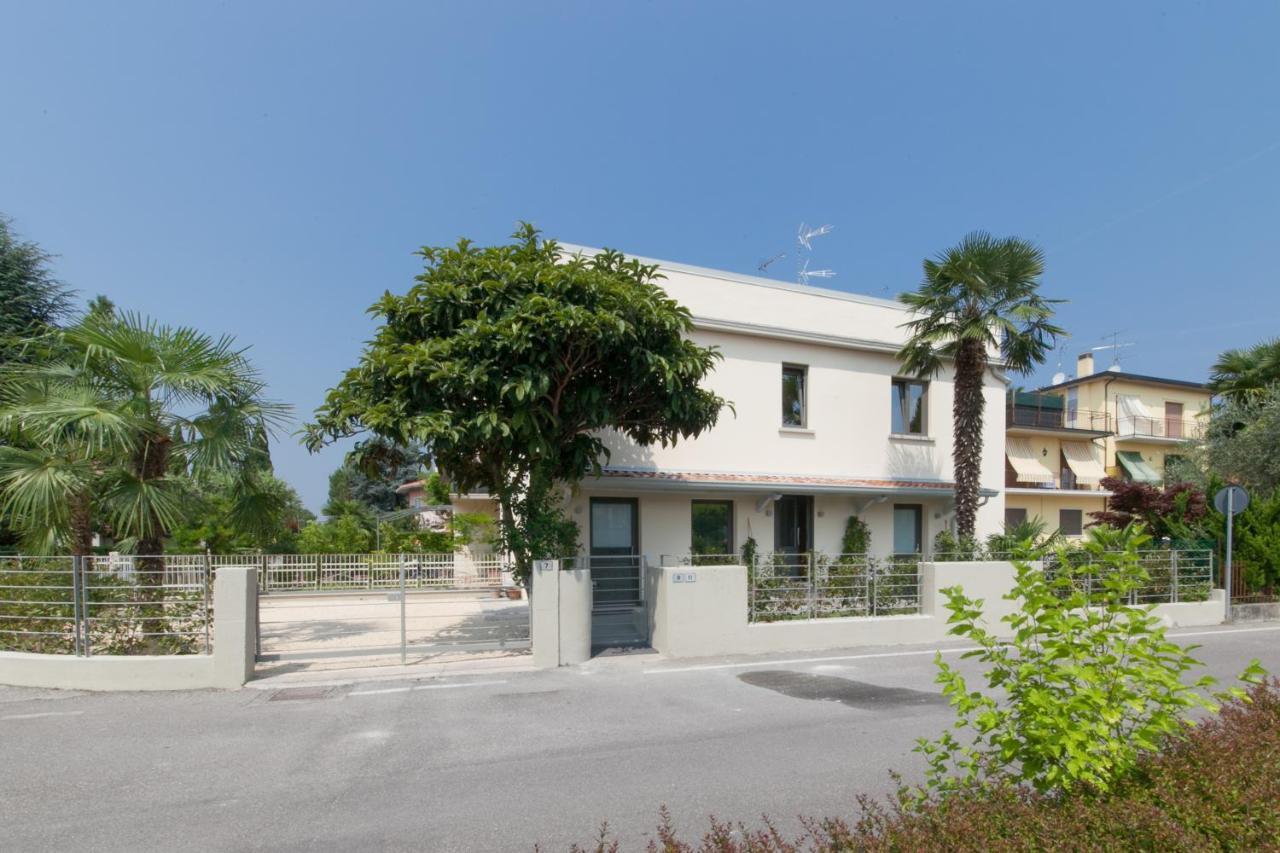 International Rooms & Apartments Sirmione Exterior foto