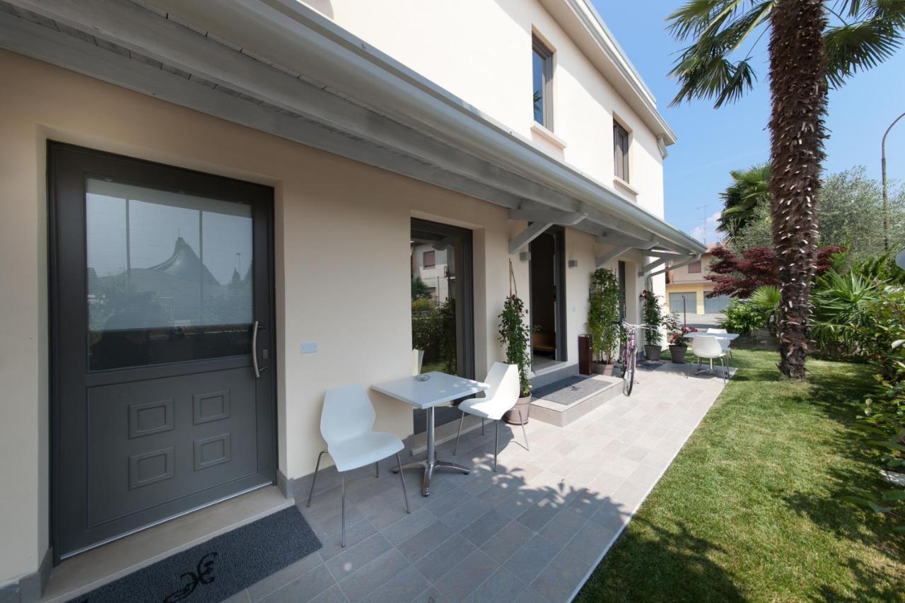 International Rooms & Apartments Sirmione Exterior foto