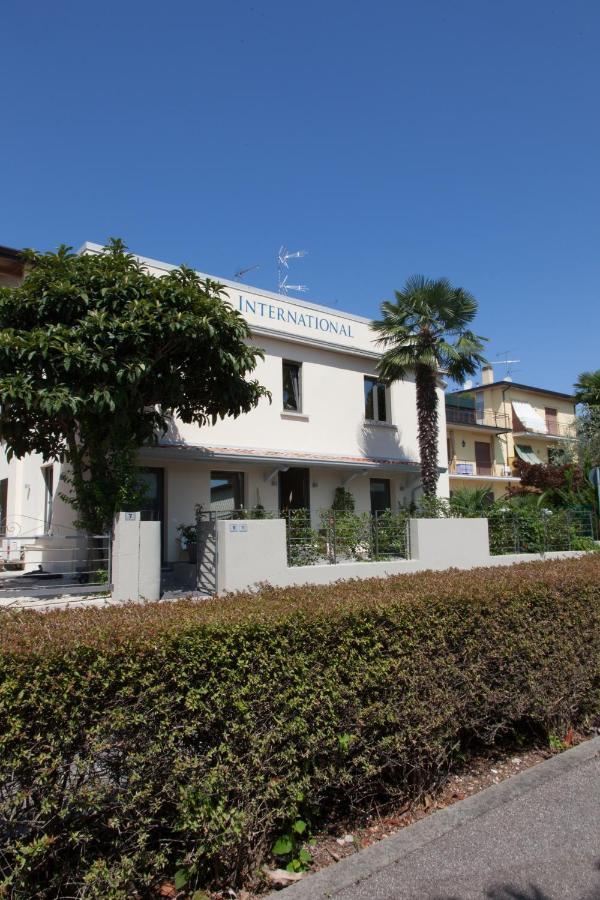 International Rooms & Apartments Sirmione Exterior foto
